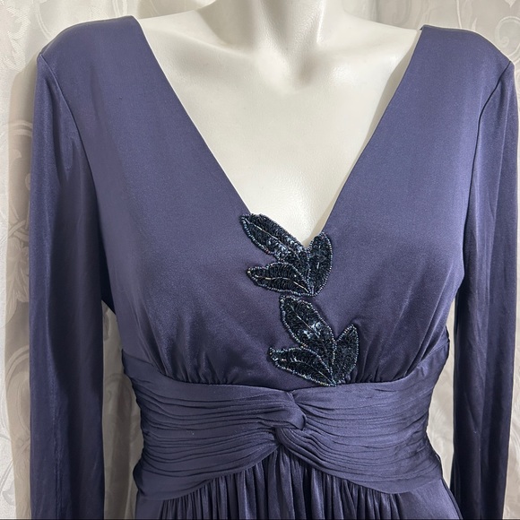 BCBG MaxAzria Navy Jersey V-Neck Long Sleeve Dress - Picture 9 of 9